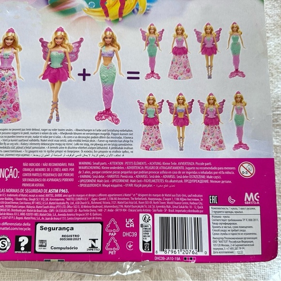 Barbie Doll and Fairytale Dress-Up Set Clothes and Accessories for Princess New - Picture 3 of 4